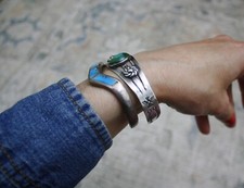 Vintage Fred Harvey Era Navajo Coin Silver Turquoise Cuff Bracelet - Additional view 2