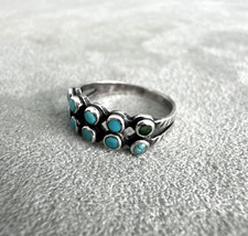 Vintage Fred Harvey Era Snake Eyes Turquoise Row Ring Sterling Silver Size 4.9 - Additional view 3