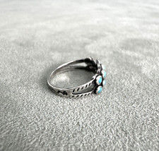 Vintage Fred Harvey Era Snake Eyes Turquoise Row Ring Sterling Silver Size 4.9 - Additional view 6