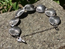 Early Fred Harvey Era Navajo Sterling Silver Concha Bracelet w/paperclip chain - Additional view 1