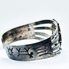 FRED HARVEY ERA Sterling Silver Engraved Cuff Bracelet Petrified Wood 24g Patina - Additional view 6