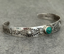 VTG FRED HARVEY ERA Navajo Turquoise Whirling Logs REPOUSSE Silver Bracelet Sz7 - Additional view 3