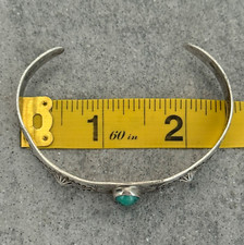 VTG FRED HARVEY ERA Navajo Turquoise Whirling Logs REPOUSSE Silver Bracelet Sz7 - Additional view 8