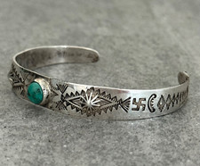 VTG FRED HARVEY ERA Navajo Turquoise Whirling Logs REPOUSSE Silver Bracelet Sz7