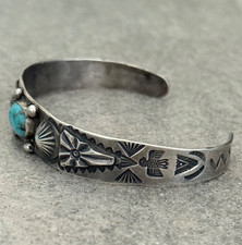 Old Vintage Fred Harvey Era Navajo Turquoise Repousse Coin silver Bracelet - Additional view 5