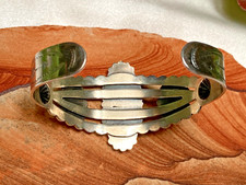Fred Harvey Era Bell Trading Post Turquoise Three Stone Sterling Cuff Bracelet - Additional view 11