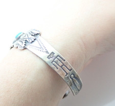 Vintage Navajo Fred Harvey Era Turquoise Thunderbirds Coin Silver Cuff Bracelet - Additional view 8