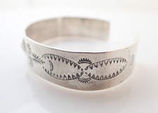 Vintage Harvey Era Navajo Stamped Design Stacker Sterling Silver Cuff Bracelet - Additional view 2