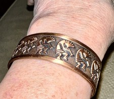 Vntg Navajo Fred Harvey Era WHEELER Co Hand Stamped Solid Copper Cuff Bracelet - Additional view 6