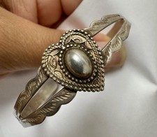 RARE vtg FRED HARVEY ERA Sterling CUFF bracelet SILVER ARROW Native American - Additional view 4