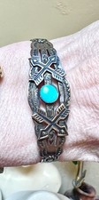 Wonderful Vintage Native American Sterling Silver & Turquoise Cuff Bracelet