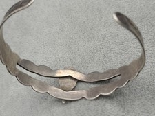 Sterling Silver Hand-stamped Fred Harvey Era Arrow Green Turquoise Cuff Bracelet - Additional view 13