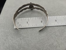 Sterling Silver Hand-stamped Fred Harvey Era Arrow Green Turquoise Cuff Bracelet - Additional view 7