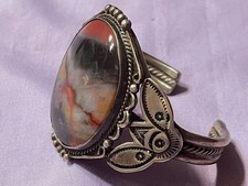 ANTIQUE FRED HARVEY NAVAJO PETRIFIED WOOD AGATE STERLING CUFF BRACELET - Additional view 1