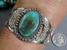 Harvey Era NAVAJO Maisels KINGMAN TURQUOISE Sterling Silver 39g Cuff Bracelet - Additional view 1