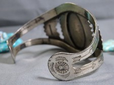 Harvey Era NAVAJO Maisels KINGMAN TURQUOISE Sterling Silver 39g Cuff Bracelet - Additional view 6