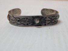 VINTAGE FRED HARVEY NAVAJO INDIAN ALL STERLING SILVER STAMPED CUFF BRACELET