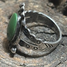 Vintage Navajo Fred Harvey Era Ring Green Turquoise Stamped Sterling Silver 4.75 - Additional view 1