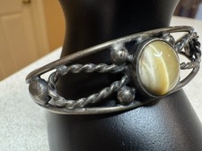 Old Pawn Fred Harvey Era Navajo Sterling Silver Cuff Tiger's Eye Size 6 Vintage - Additional view 3