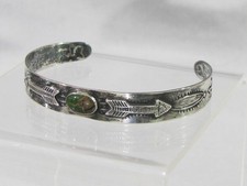 FRED HARVEY ERA IH COIN SILVER & TURQUOISE CUFF BRACELET - APPLIED ARROWS  - Additional view 2