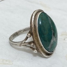 Vintage Navajo  Green  Turquoise  Ring Sterling Silver Ring Old Pawn Fred Harvey - Additional view 1