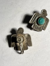 VTG FRED HARVEY ERA NAVAJO STERLING & TURQUOISE THUNDERBIRD EARRINGS Screw Back - Additional view 2