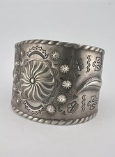 Vtg Fred Harvey Navajo Sterling Silver Thunderbird Stamped Wide Cuff Bracelet - Additional view 2