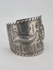 Vtg Fred Harvey Navajo Sterling Silver Thunderbird Stamped Wide Cuff Bracelet - Additional view 3