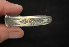 Vintage Fred Harvey Bracelet-Horses/Dogs-Old Turquoise-Very Nice Old Bracelet - Additional view 2