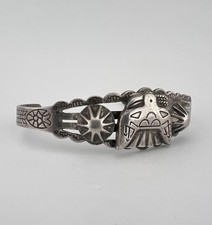 Vtg Fred Harvey Era Navajo Sterling Silver Stamped Thunderbird Cuff Bracelet - Additional view 2
