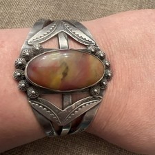 Vtg Fred Harvey Native American Petrified Wood Stamped Cuff Bracelet **READ**