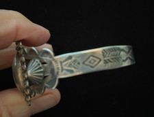 Vintage Fred Harvey Sterling Bracelet-Rare Design-Silver Arrow Mark - Additional view 1