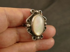 NAVAJO 22.5X14.5MM MOP INGOT SILVER RING 1940'S FRED HARVEY ERA TUCSON ESTATE - Additional view 1