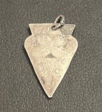 Early Native American Sterling Silver Fred Harvey Arrowhead Crossed Arrow Charm - Additional view 3