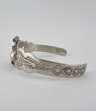 Vtg Fred Harvey Navajo Coin Silver Petit Point Turquoise Stamped Cuff Bracelet - Additional view 5