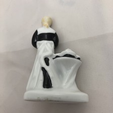 FRED HARVEY EARLY HARVEY GIRL Figurine Miniature Porcelain 3