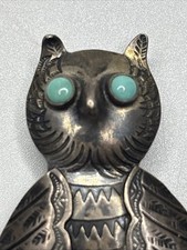 Old Fred Harvey Era Sterling Silver & Turquoise Tribal Stamped Owl Brooch - Additional view 4