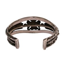 Vintage Fred Harvey Era Navajo Sterling Cuff Bracelet - Additional view 3