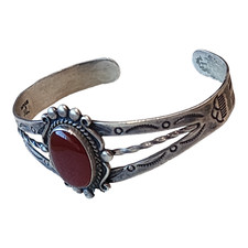 Vintage Fred Harvey Era Bell Trading Post Carnelian Sterling Silver Bracelet - Additional view 3