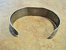 REAL OLD Fred Harvey Era Navajo Sterling Silver Turquoise SHIELD Design Bracelet - Additional view 11