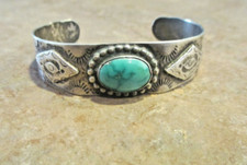 REAL OLD Fred Harvey Era Navajo Sterling Silver Turquoise SHIELD Design Bracelet - Additional view 6