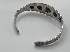 Vintage Signed Bobby Silver Fred Harvey Era Cuff Bracelet Concho Stamped - Additional view 7