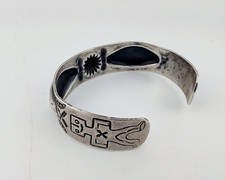 Vtg c1920's Navajo Fred Harvey Era Ingot Silver Repousse Cuff Bracelet Sz 6⅝ - Additional view 5