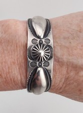 Vtg c1920's Navajo Fred Harvey Era Ingot Silver Repousse Cuff Bracelet Sz 6⅝ - Additional view 8