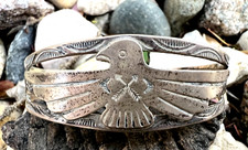 OLD PAWN FRED HARVEY ERA THUNDERBIRD CUFF sterling silver 6 1/4" 28g Southwest