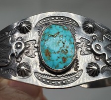 Vtg. Navajo Fred Harvey Era Turquoise Thunderbird Stamped  Concho Cuff Bracelet - Additional view 4
