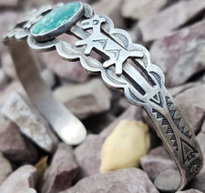 Vintage Fred Harvey Navajo Coin Silver Turquoise Dog or Horse Bracelet - Additional view 4