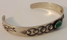 Vintage Navajo Fred Harvey ERA Sterling Silver Turquoise Stamped Cuff Bracelet - Additional view 4