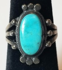 ANTIQUE FRED HARVEY BRIGHT BLUE KINGMAN TURQUOISE & STERLING SILVER RING ~ SZ 6 - Additional view 8