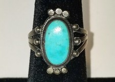 ANTIQUE FRED HARVEY BRIGHT BLUE KINGMAN TURQUOISE & STERLING SILVER RING ~ SZ 6 - Additional view 9